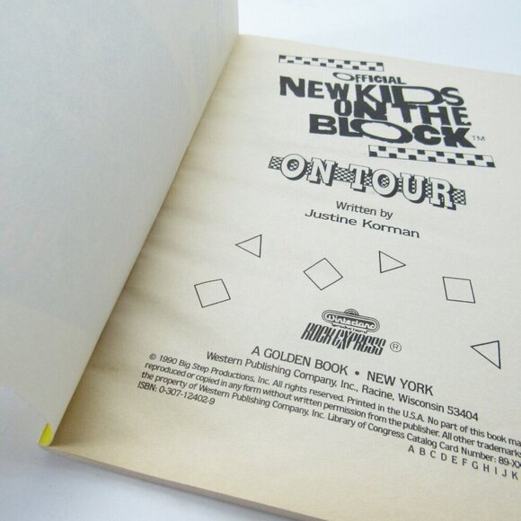 Vintage 1990 Official New Kids On The Block On Tour Justine Korman A Golden Book - Picture 3 of 3